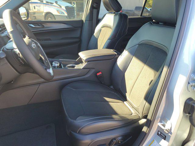 new 2025 Jeep Grand Cherokee L car, priced at $33,949