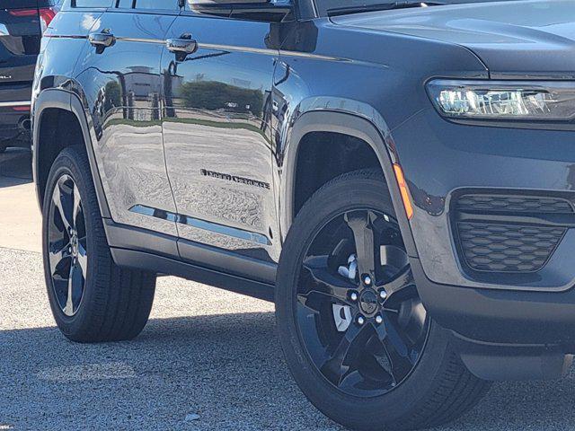 new 2024 Jeep Grand Cherokee car, priced at $34,240