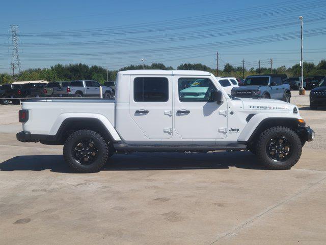 new 2025 Jeep Gladiator car, priced at $37,323