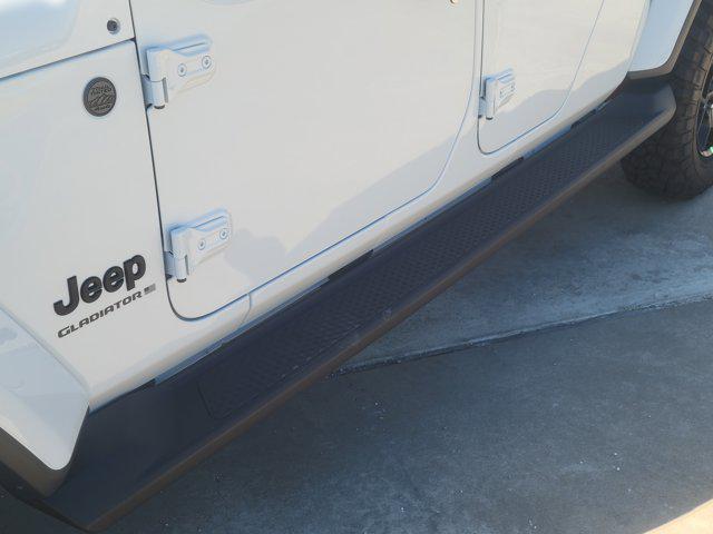 new 2025 Jeep Gladiator car, priced at $37,323