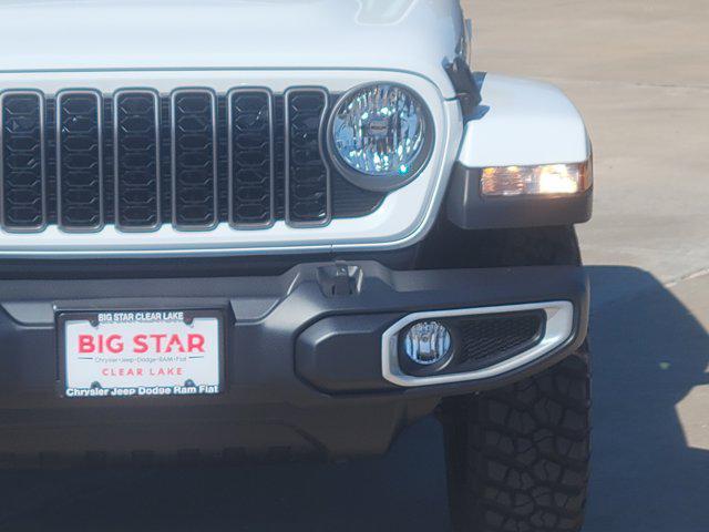 new 2025 Jeep Gladiator car, priced at $37,323