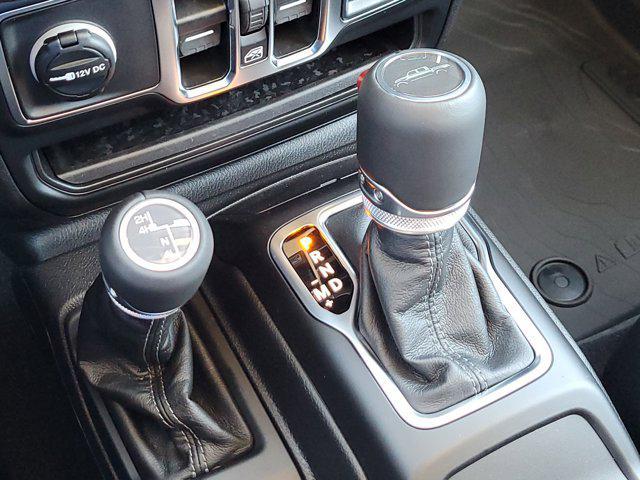 new 2025 Jeep Gladiator car, priced at $37,323