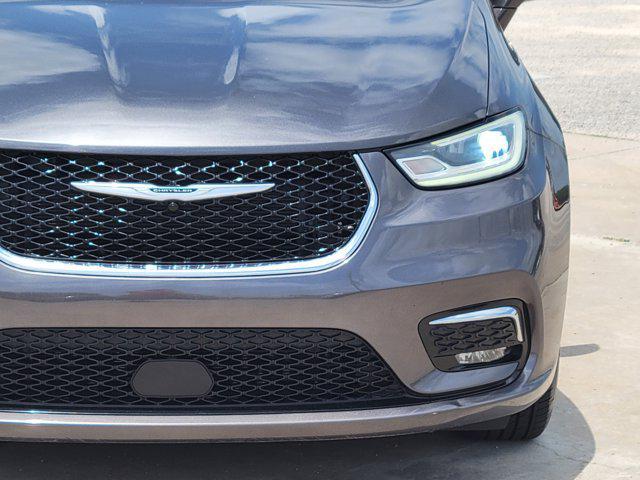 used 2021 Chrysler Pacifica car