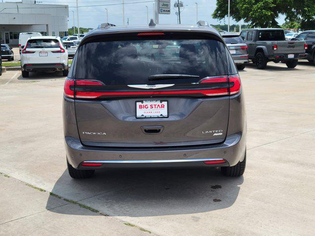 used 2021 Chrysler Pacifica car
