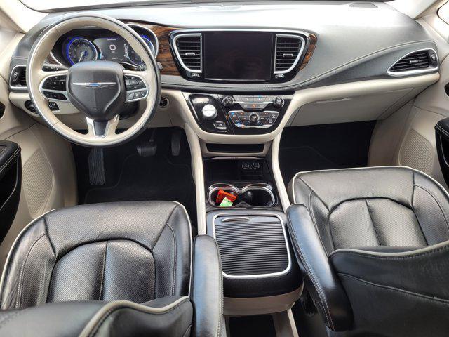 used 2021 Chrysler Pacifica car