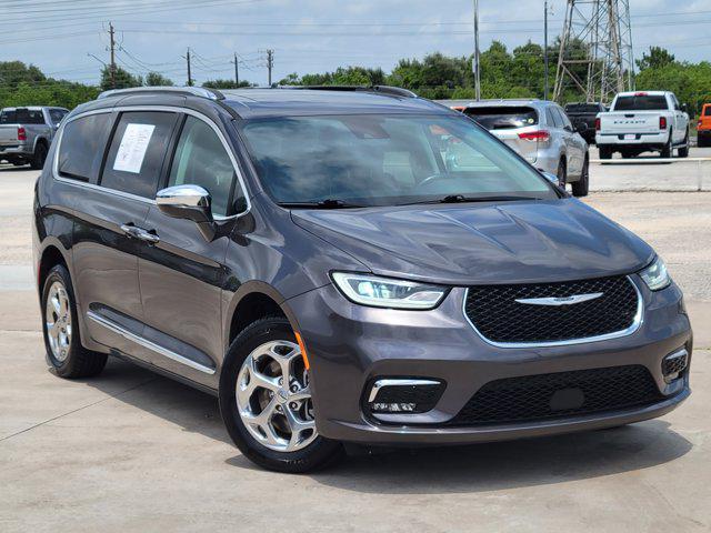 used 2021 Chrysler Pacifica car