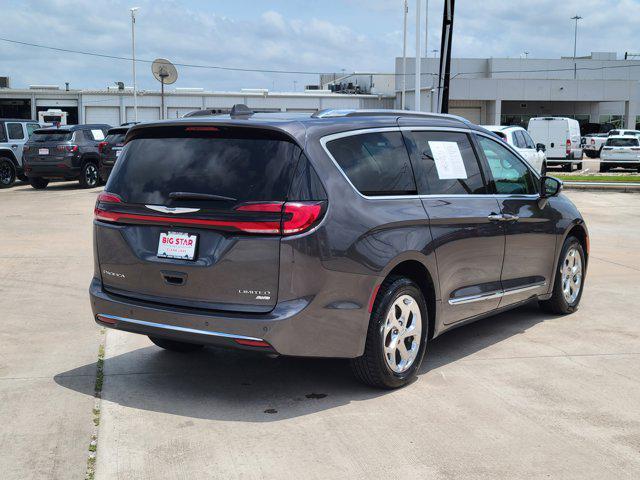 used 2021 Chrysler Pacifica car