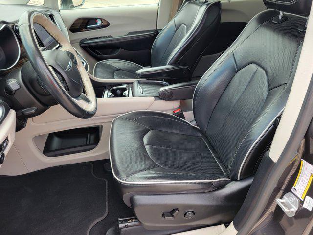 used 2021 Chrysler Pacifica car