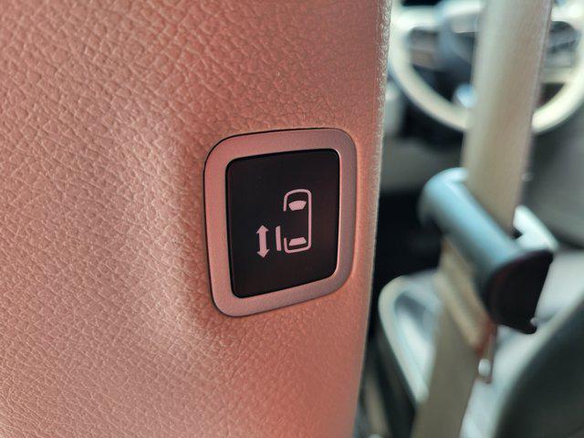 used 2021 Chrysler Pacifica car