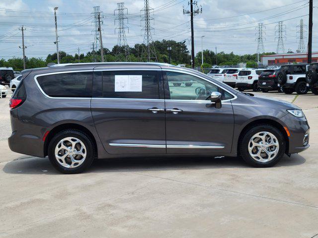 used 2021 Chrysler Pacifica car