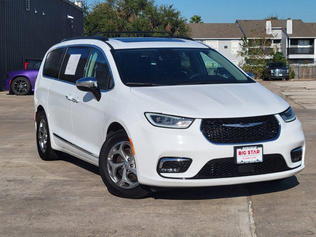 used 2023 Chrysler Pacifica car, priced at $27,762