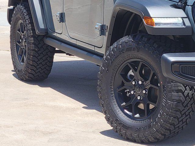 new 2025 Jeep Wrangler car, priced at $43,052