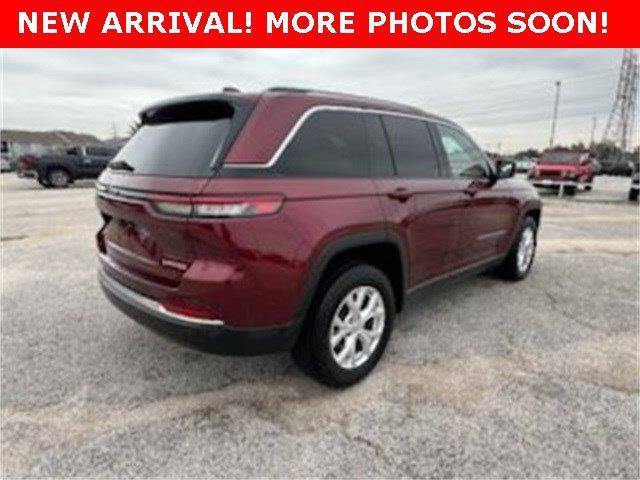 used 2023 Jeep Grand Cherokee car, priced at $30,399