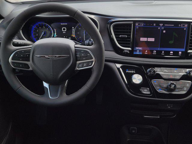 new 2026 Chrysler Pacifica car, priced at $31,791