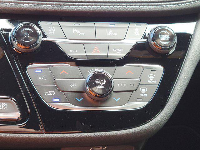 new 2026 Chrysler Pacifica car, priced at $31,791