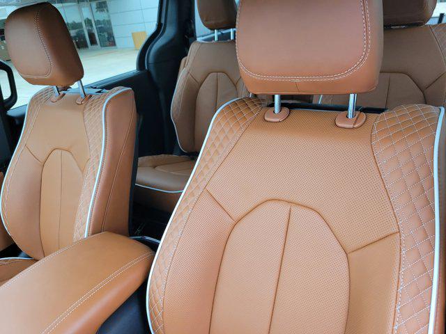 new 2025 Chrysler Pacifica car, priced at $48,127