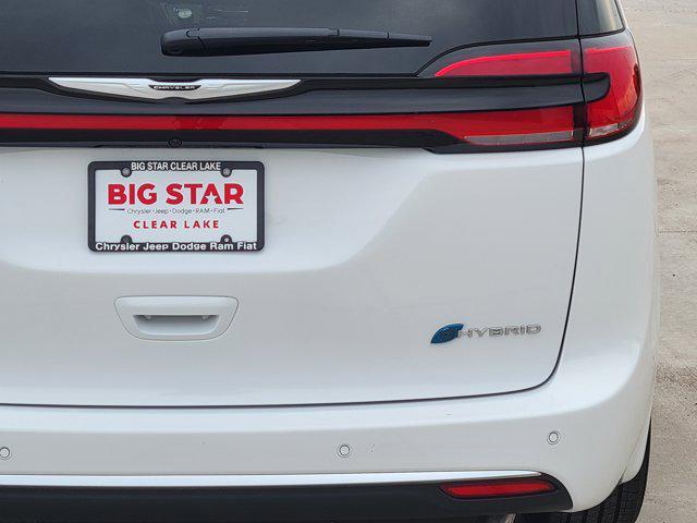 new 2025 Chrysler Pacifica car, priced at $48,127