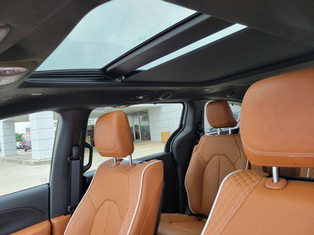 new 2025 Chrysler Pacifica car, priced at $48,127