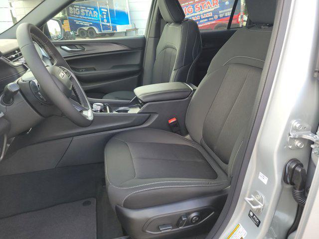 new 2025 Jeep Grand Cherokee car, priced at $29,450