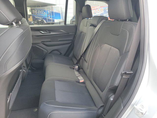 new 2025 Jeep Grand Cherokee car, priced at $29,450