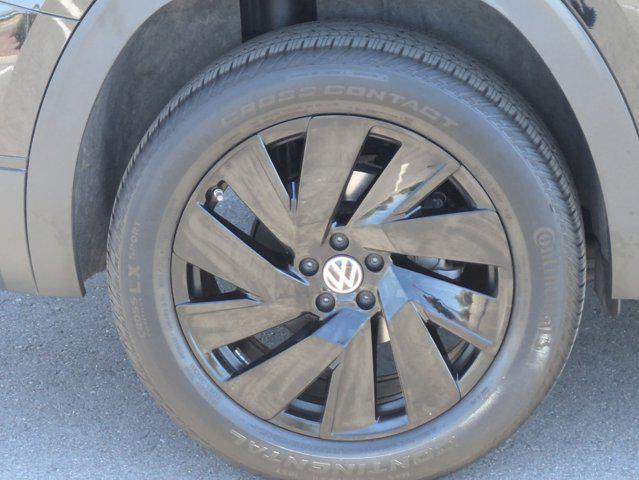 used 2024 Volkswagen Atlas car, priced at $35,305