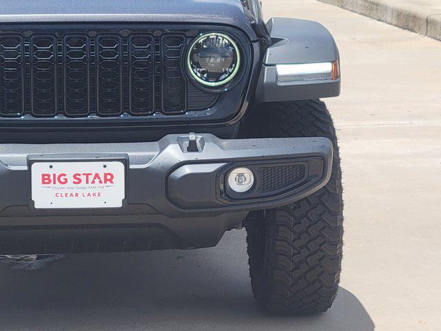 new 2025 Jeep Wrangler car, priced at $45,711