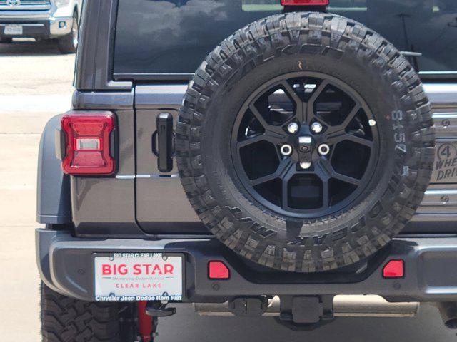 new 2025 Jeep Wrangler car, priced at $45,711