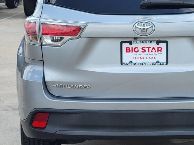 used 2016 Toyota Highlander car, priced at $15,799