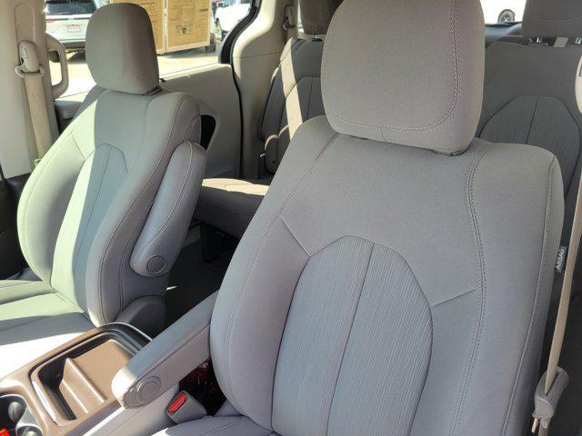 used 2020 Chrysler Pacifica car, priced at $16,899