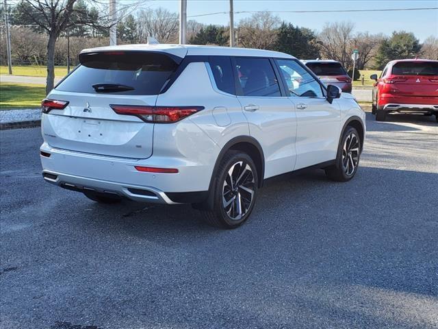 used 2023 Mitsubishi Outlander car, priced at $25,652