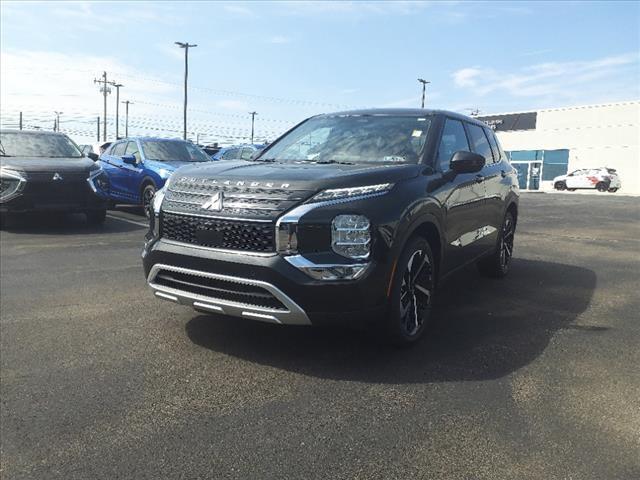 new 2024 Mitsubishi Outlander car, priced at $35,805