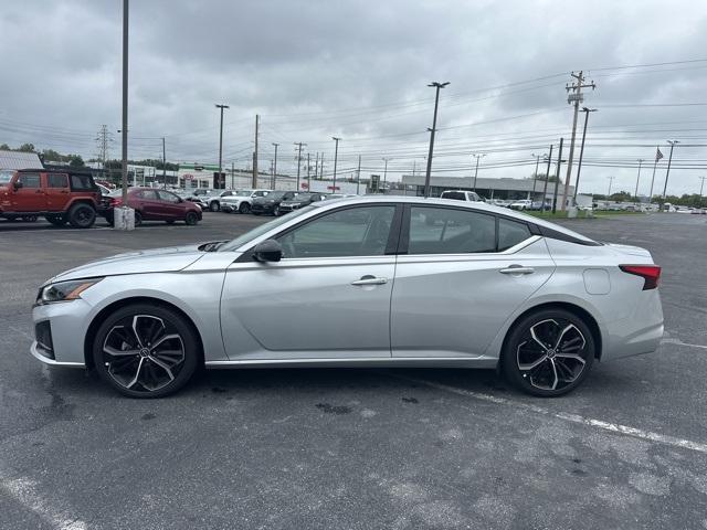 used 2023 Nissan Altima car, priced at $21,322