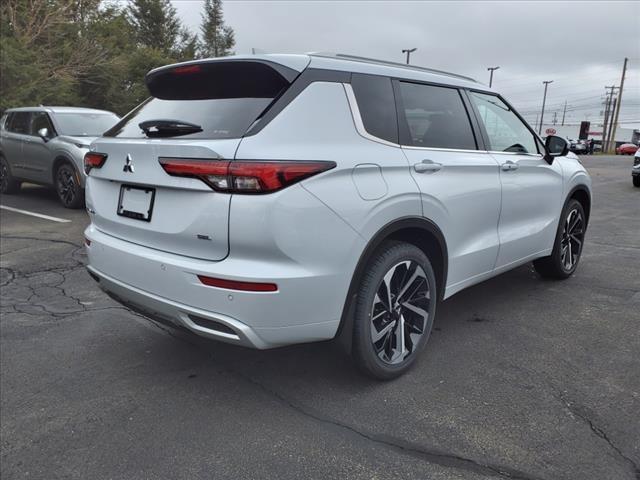 new 2024 Mitsubishi Outlander car, priced at $40,490