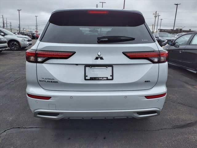 new 2024 Mitsubishi Outlander car, priced at $40,490