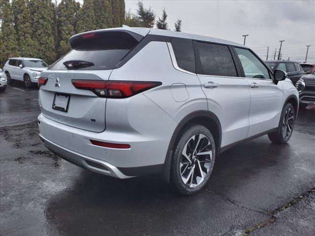 new 2024 Mitsubishi Outlander car, priced at $36,190