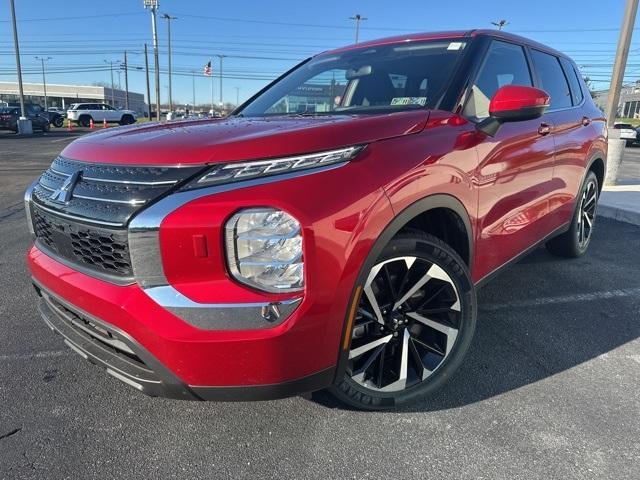 new 2022 Mitsubishi Outlander car, priced at $31,360