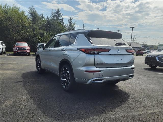 new 2024 Mitsubishi Outlander car, priced at $38,940