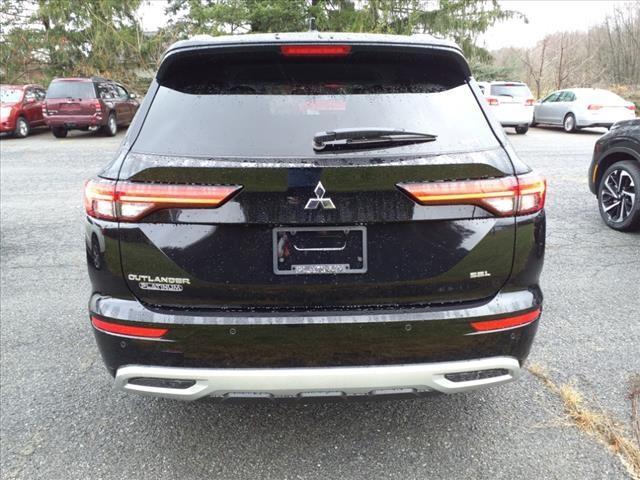 new 2024 Mitsubishi Outlander car, priced at $39,310