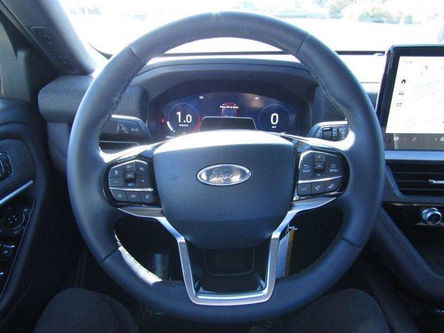 new 2025 Ford Explorer car, priced at $55,804