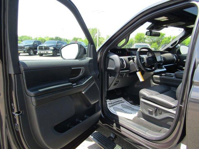 new 2025 Ford Expedition Max car, priced at $83,051