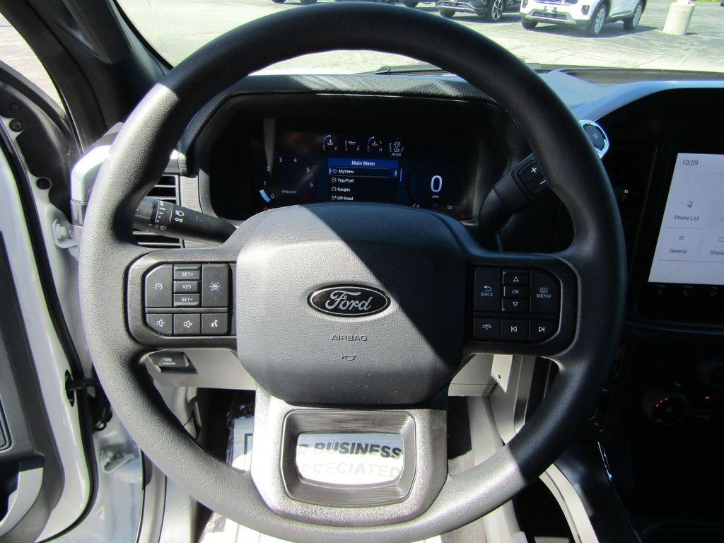 new 2025 Ford F-150 car, priced at $51,053
