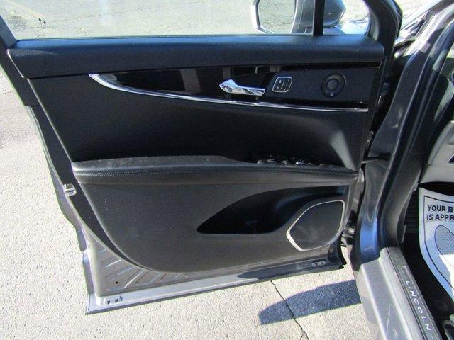 used 2021 Lincoln Nautilus car, priced at $34,314