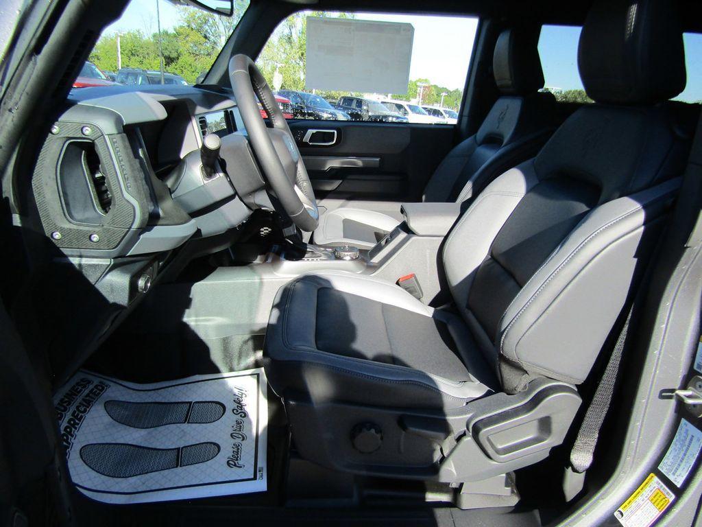 new 2024 Ford Bronco car, priced at $43,525