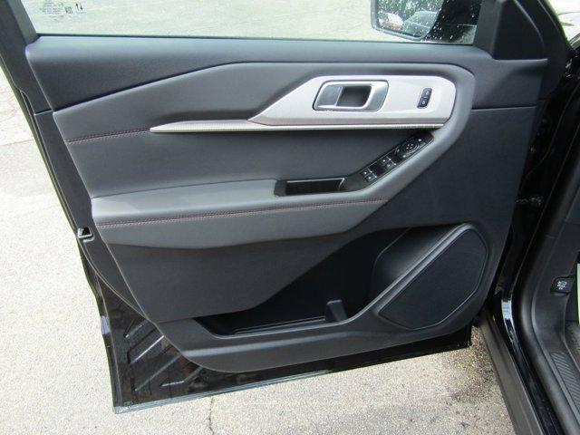 new 2025 Ford Explorer car, priced at $48,064