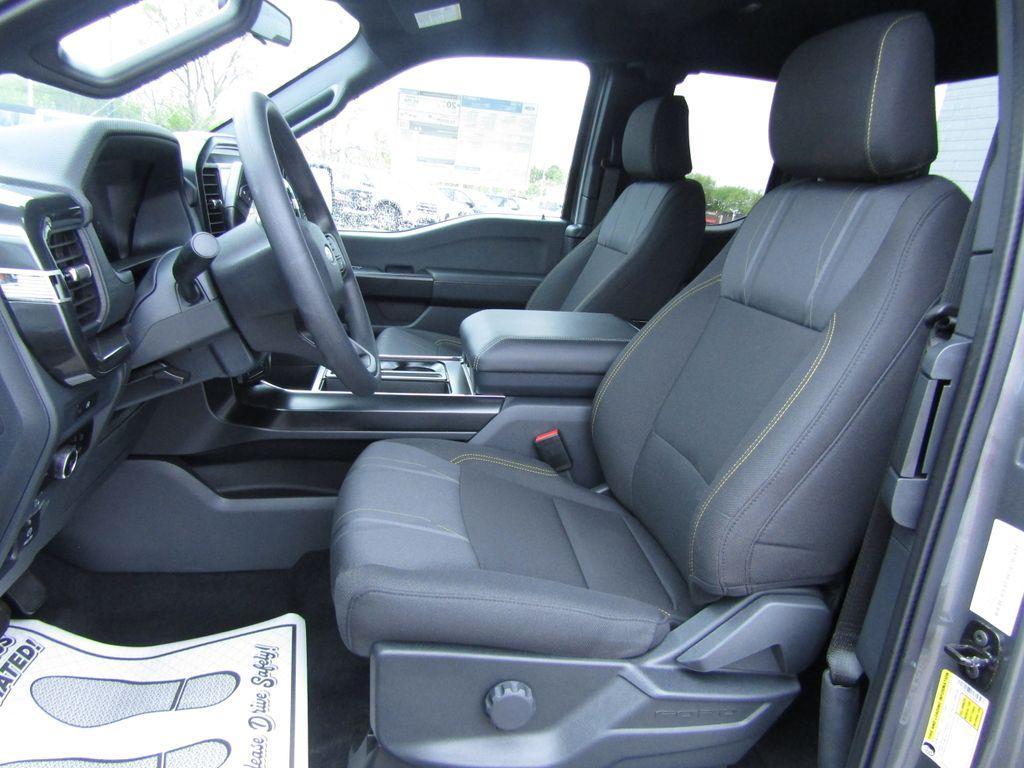 new 2025 Ford F-150 car, priced at $47,575