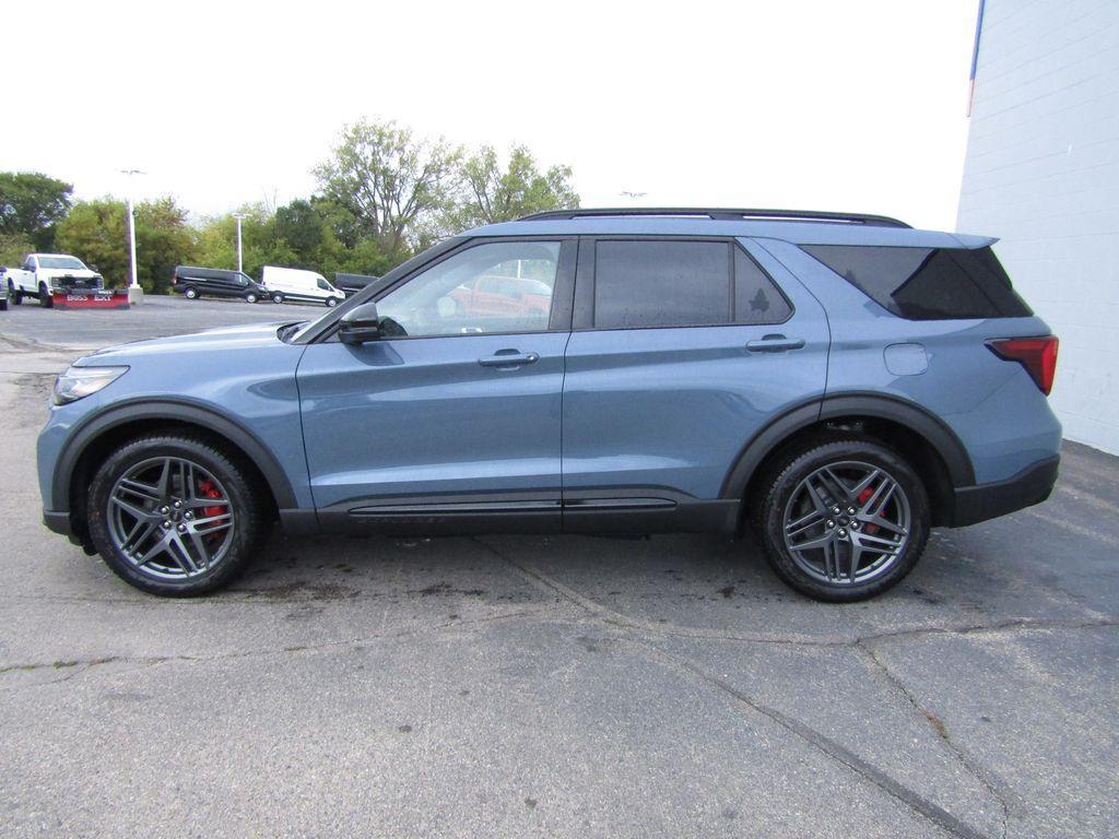 new 2025 Ford Explorer car, priced at $57,450