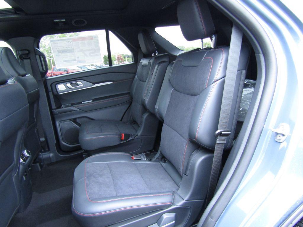 new 2025 Ford Explorer car, priced at $57,450