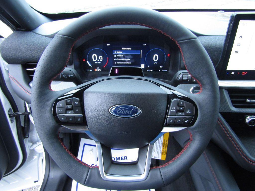 new 2025 Ford Explorer car, priced at $47,347