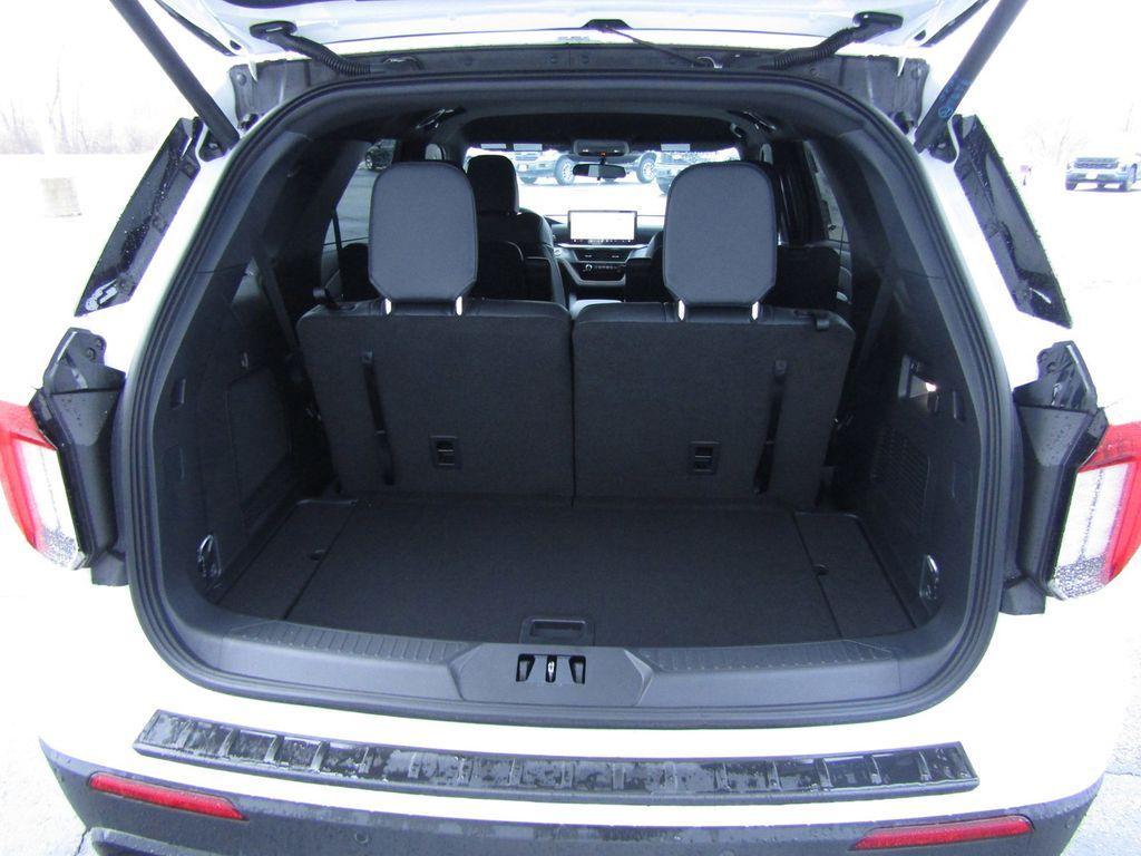 new 2025 Ford Explorer car, priced at $47,347
