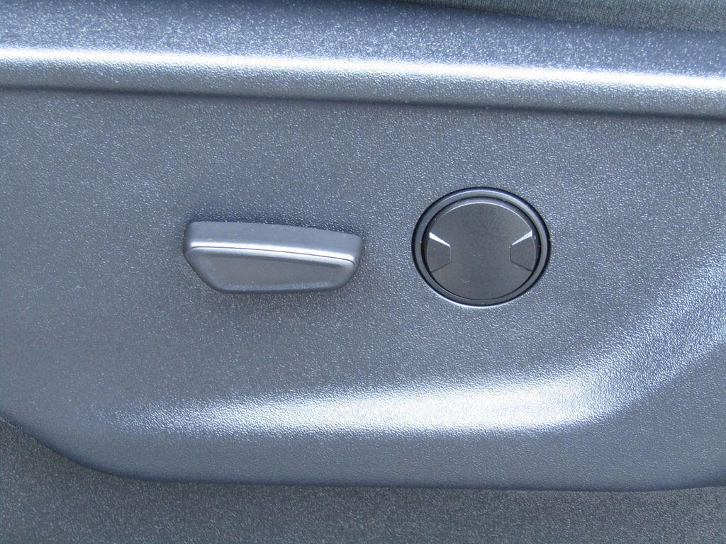 used 2025 Ford F-250 car, priced at $54,162